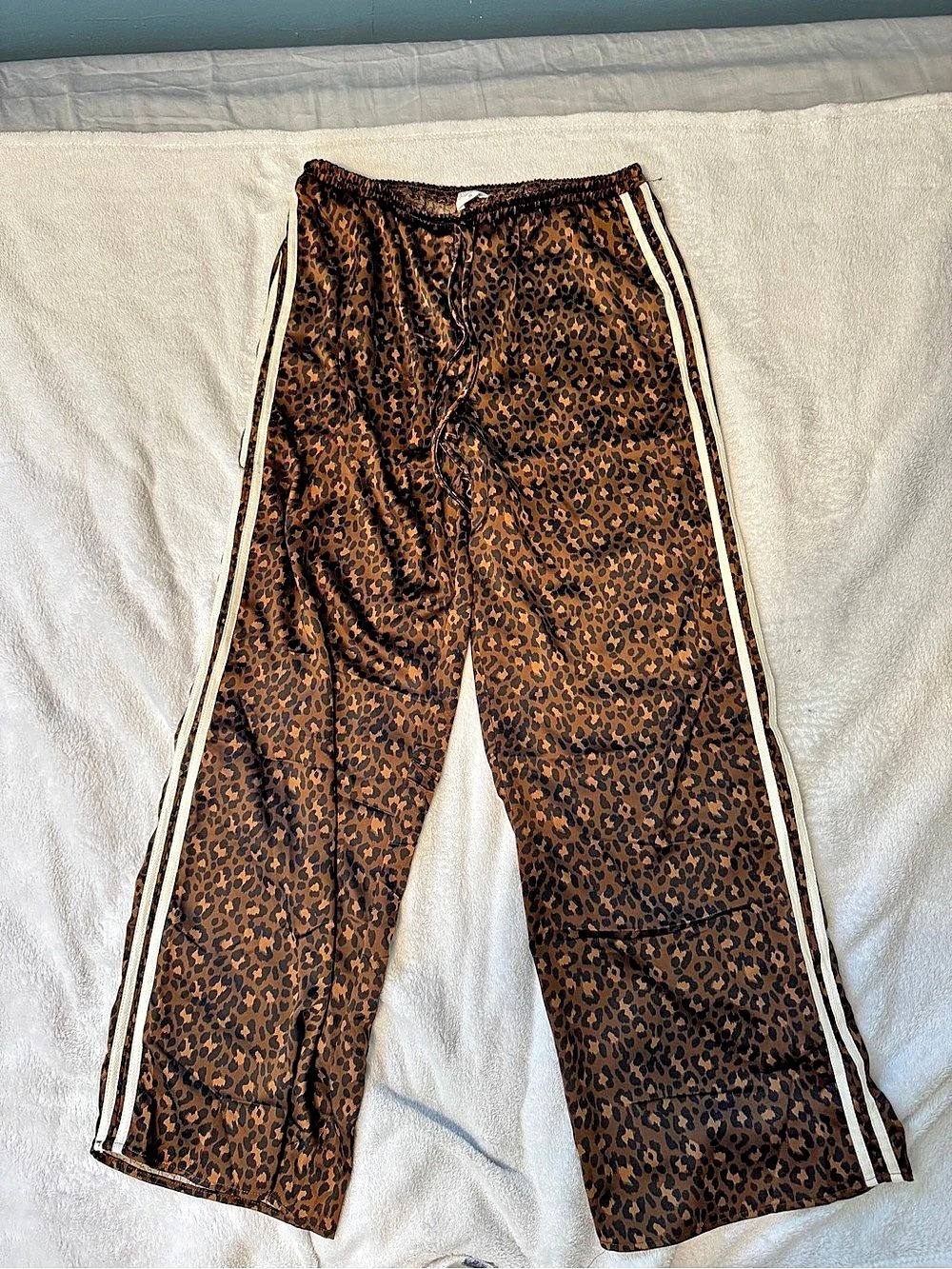 Sienna Sky Leopard Print Track Pants XL Like New
